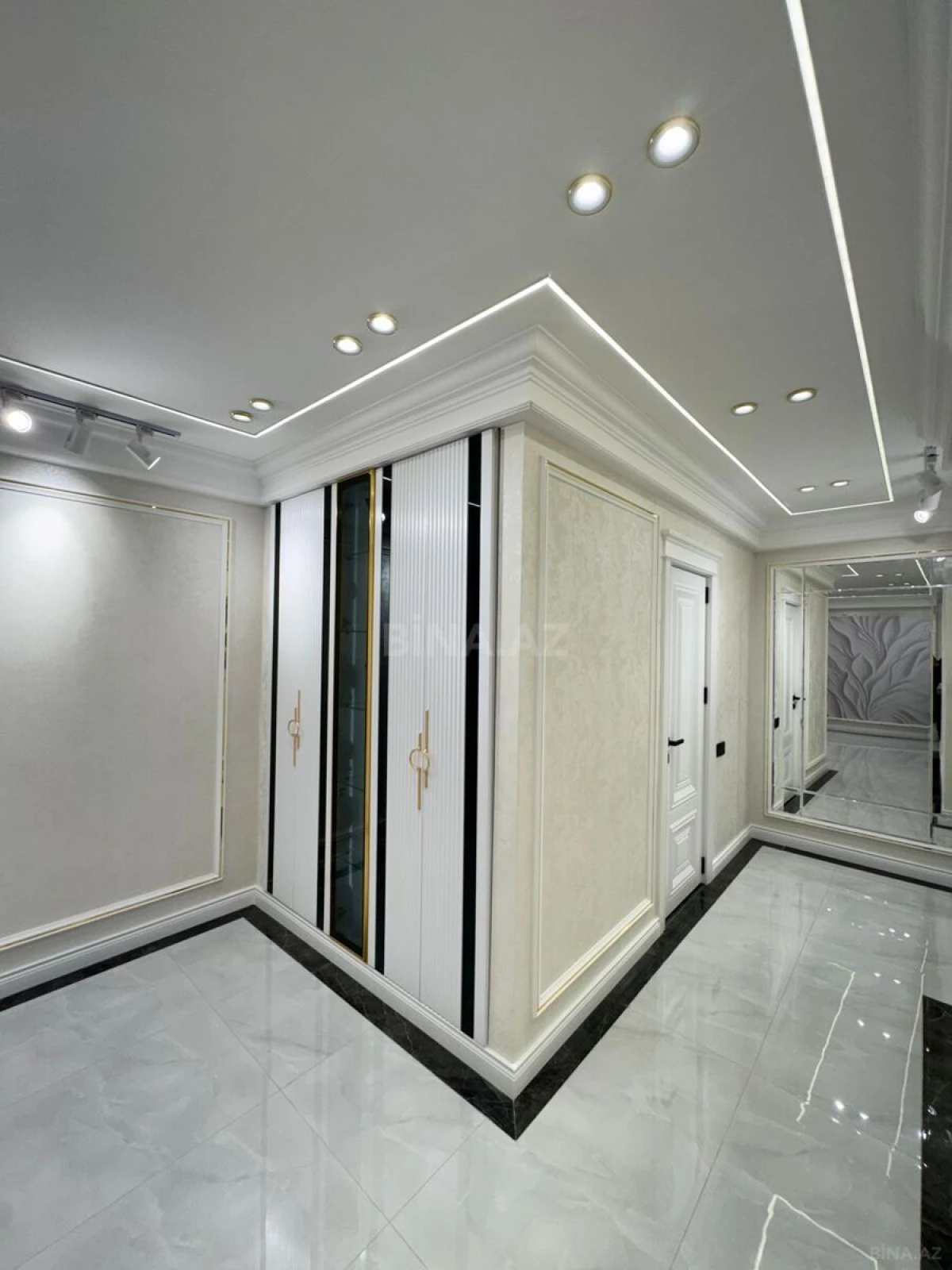 Satılır 3 otaqlı mənzil 100 m²