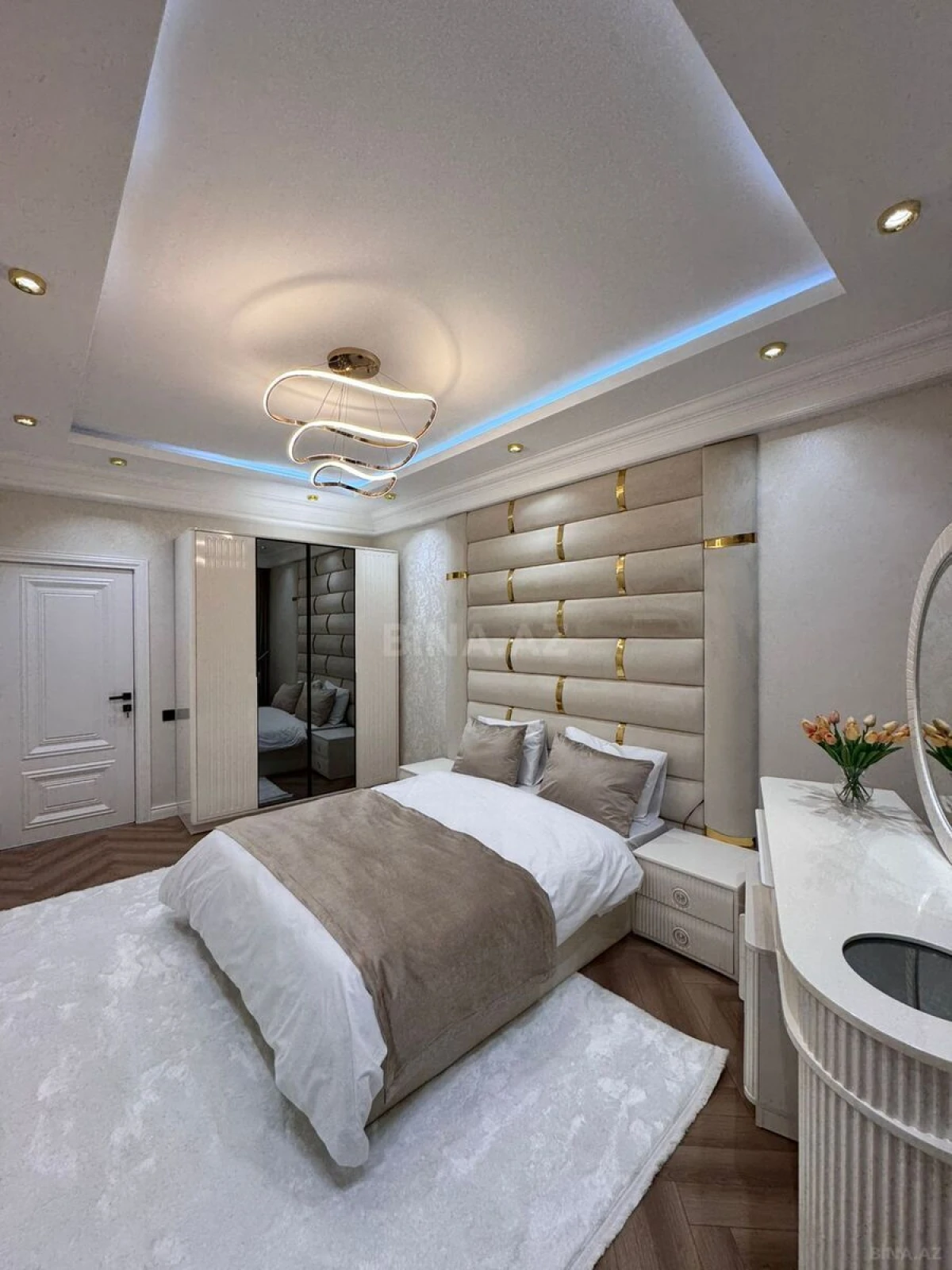 Satılır 3 otaqlı mənzil 100 m²