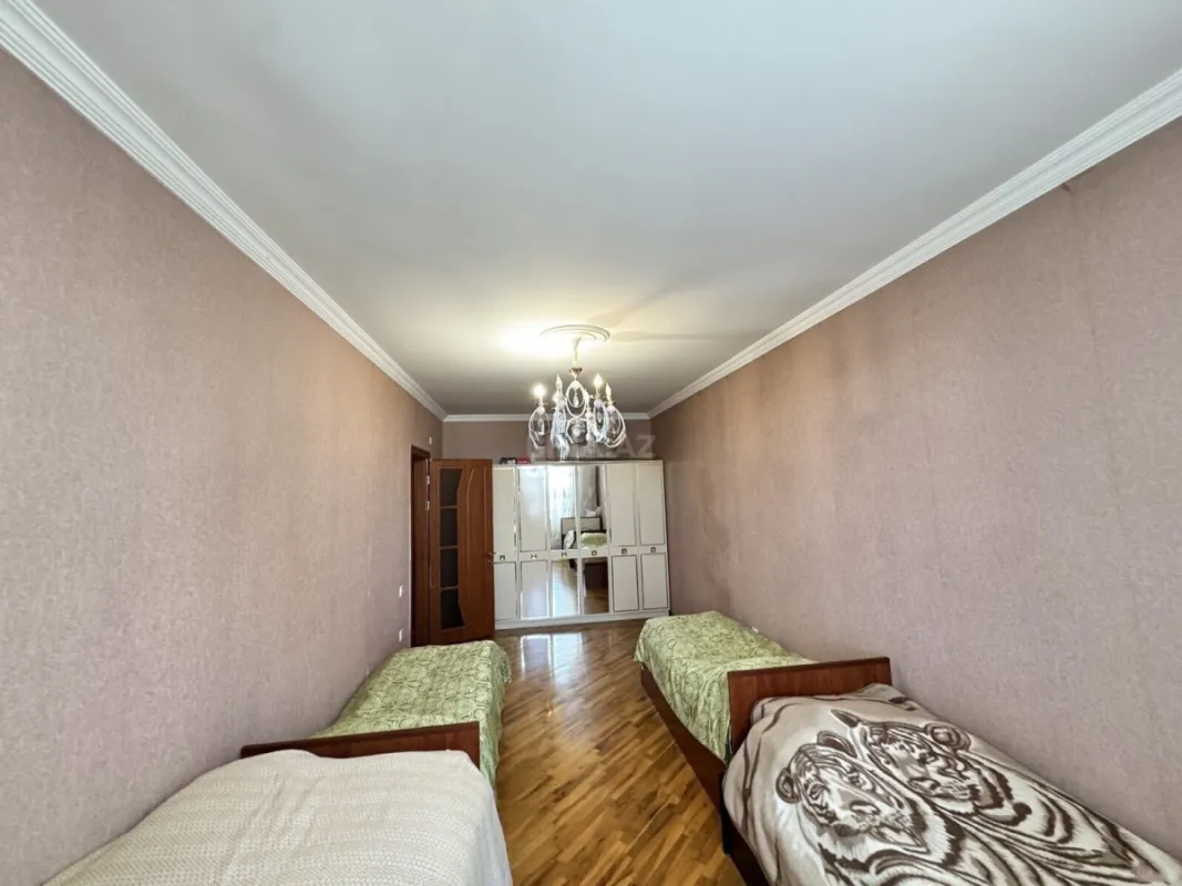 Satılır 2 otaqlı mənzil 94 m²
