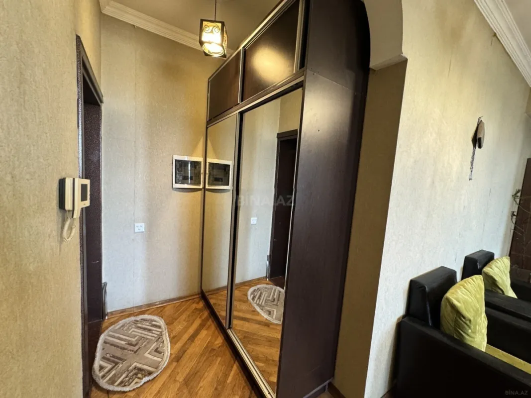 Satılır 2 otaqlı mənzil 94 m²