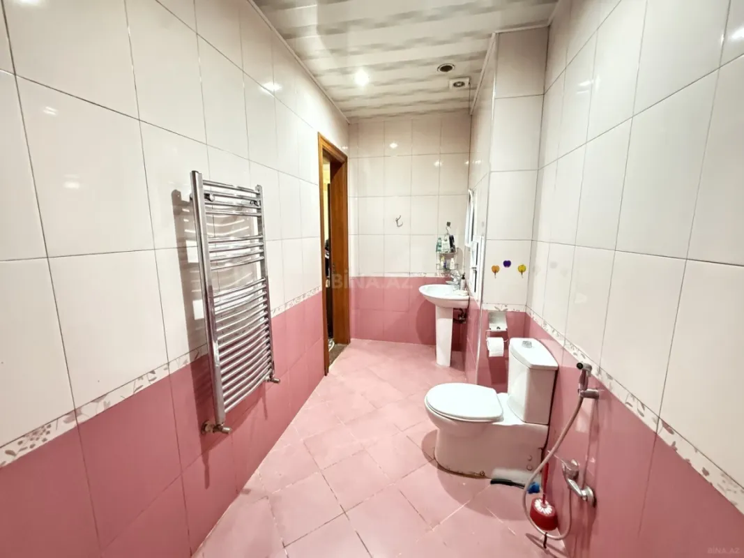 Satılır 2 otaqlı mənzil 94 m²