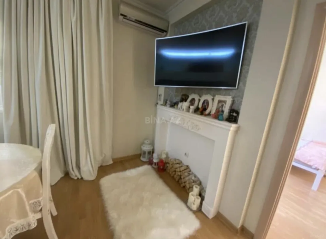 Satılır 4 otaqlı mənzil 171 m²