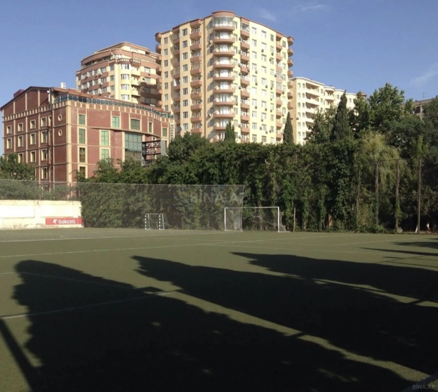 Satılır 4 otaqlı mənzil 171 m²