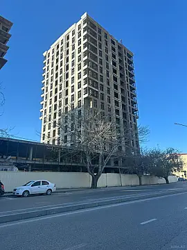 Satılır 2 otaqlı mənzil 104 m²