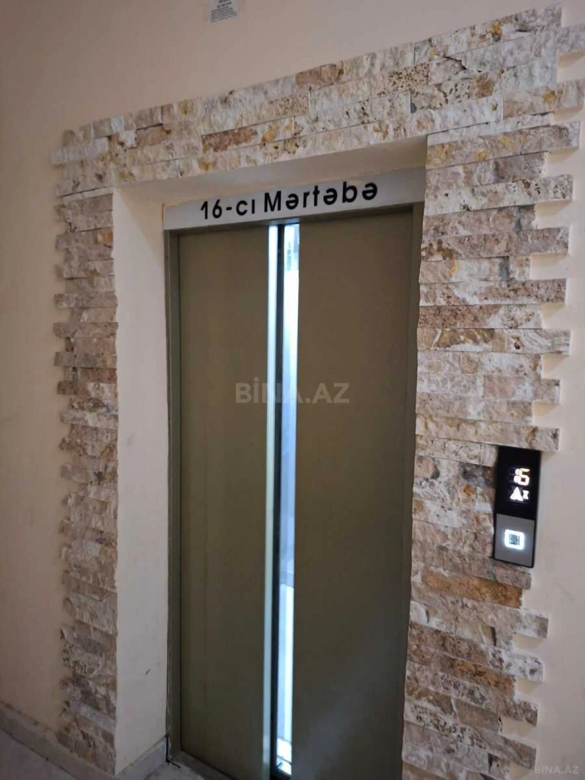 Satılır 2 otaqlı mənzil 74 m²