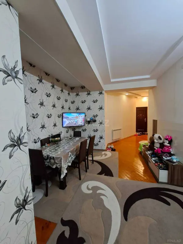 Satılır 2 otaqlı mənzil 74 m²
