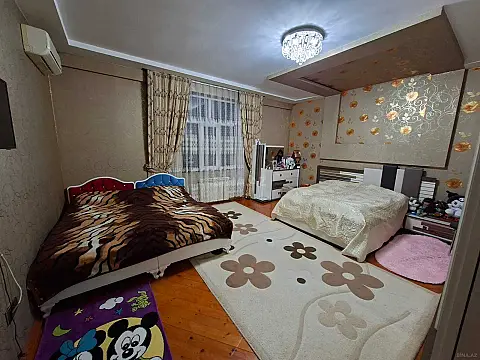 Satılır 2 otaqlı mənzil 74 m²