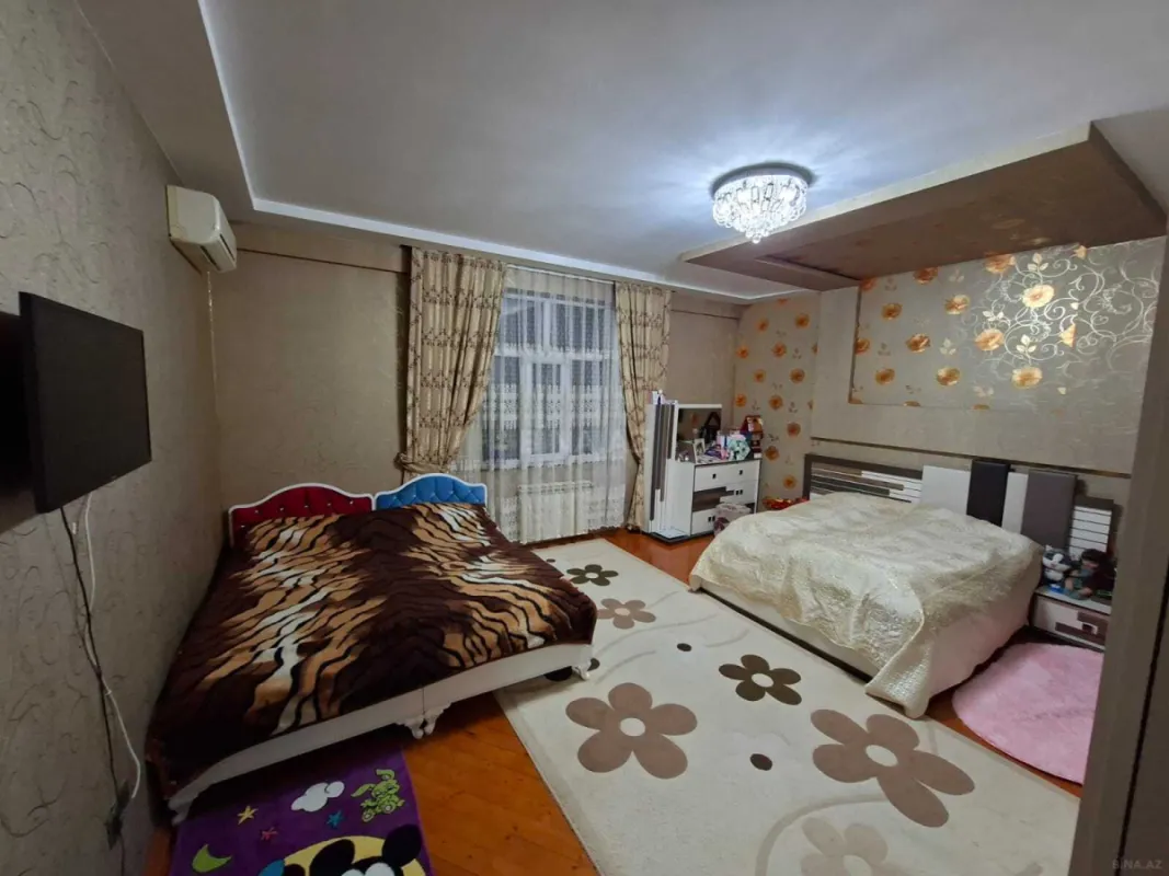 Satılır 2 otaqlı mənzil 74 m²