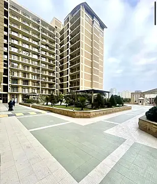 Kirayə verilir 3 otaqlı mənzil 180 m² — Bakı 3 otaq 180.00 m²