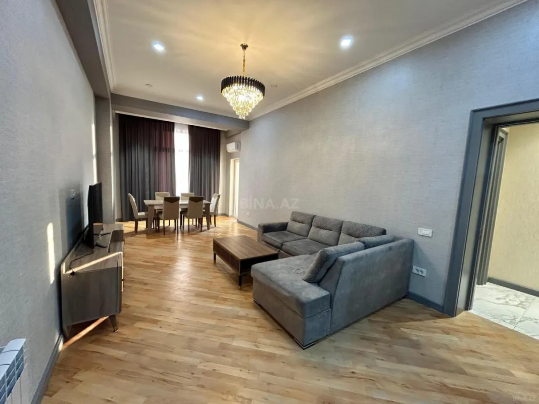 Kirayə verilir 2 otaqlı mənzil 90 m²