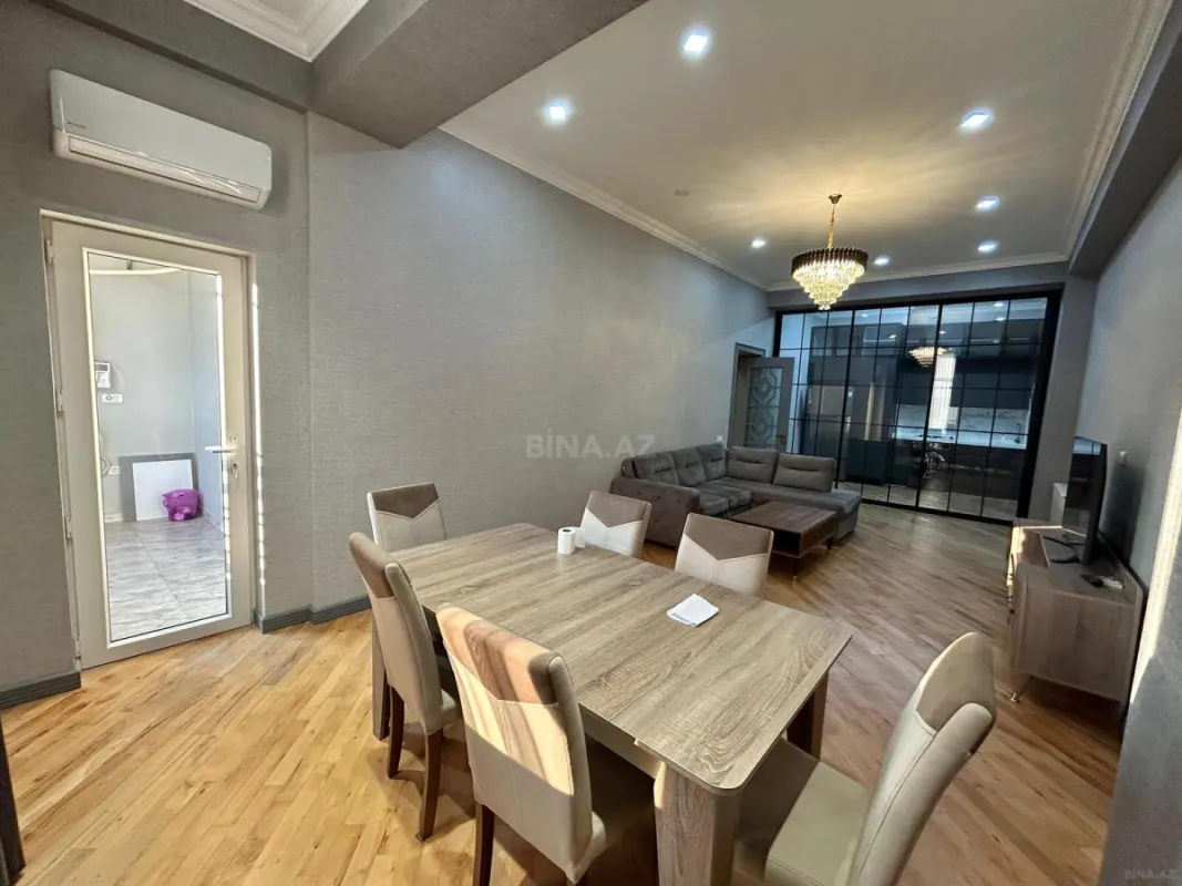 Kirayə verilir 2 otaqlı mənzil 90 m²