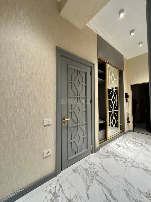 Kirayə verilir 2 otaqlı mənzil 90 m²