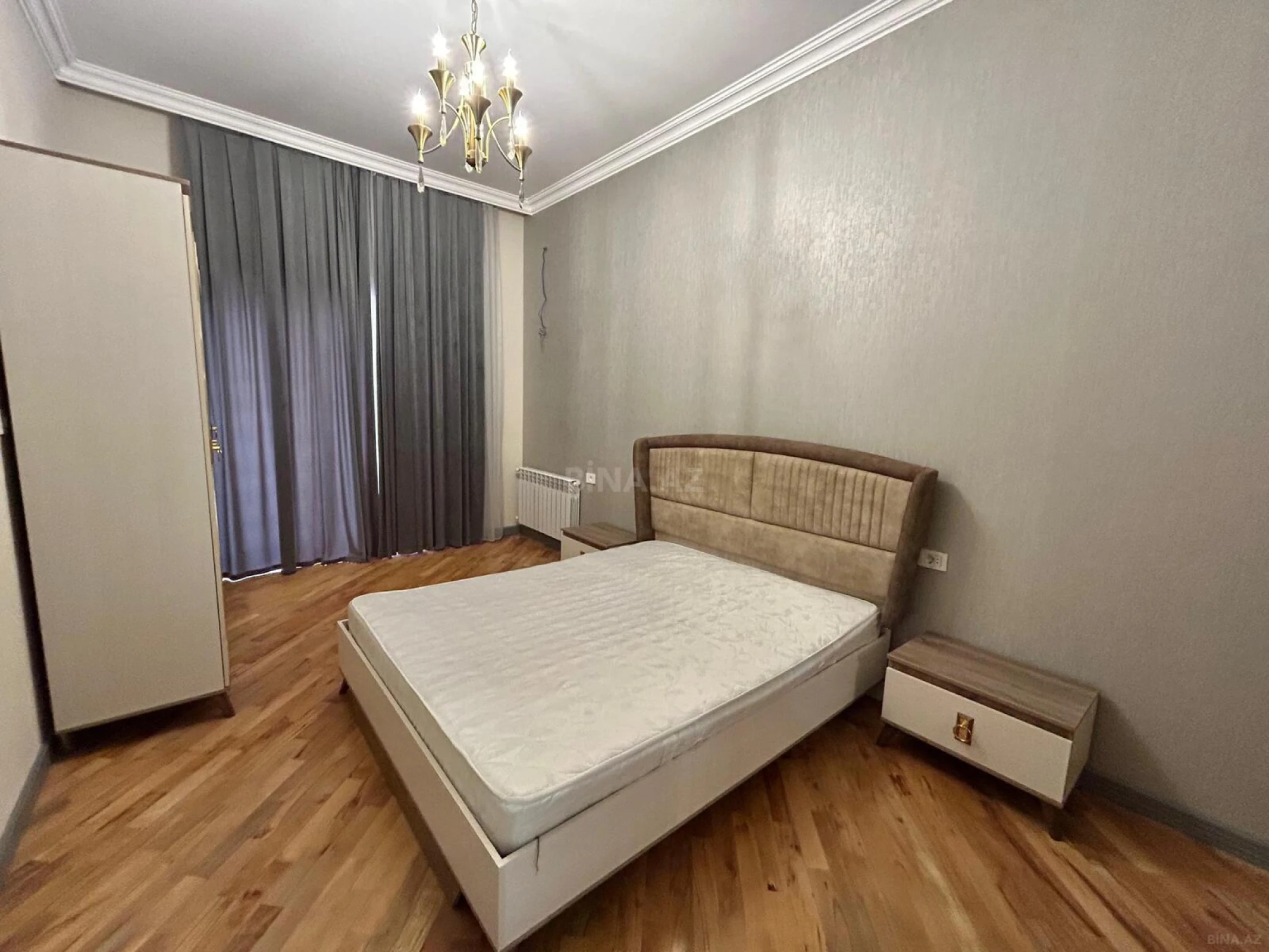 Kirayə verilir 2 otaqlı mənzil 90 m²