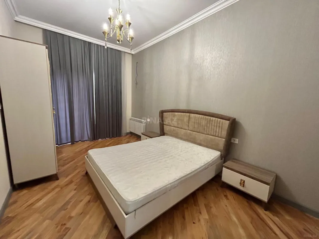 Kirayə verilir 2 otaqlı mənzil 90 m²