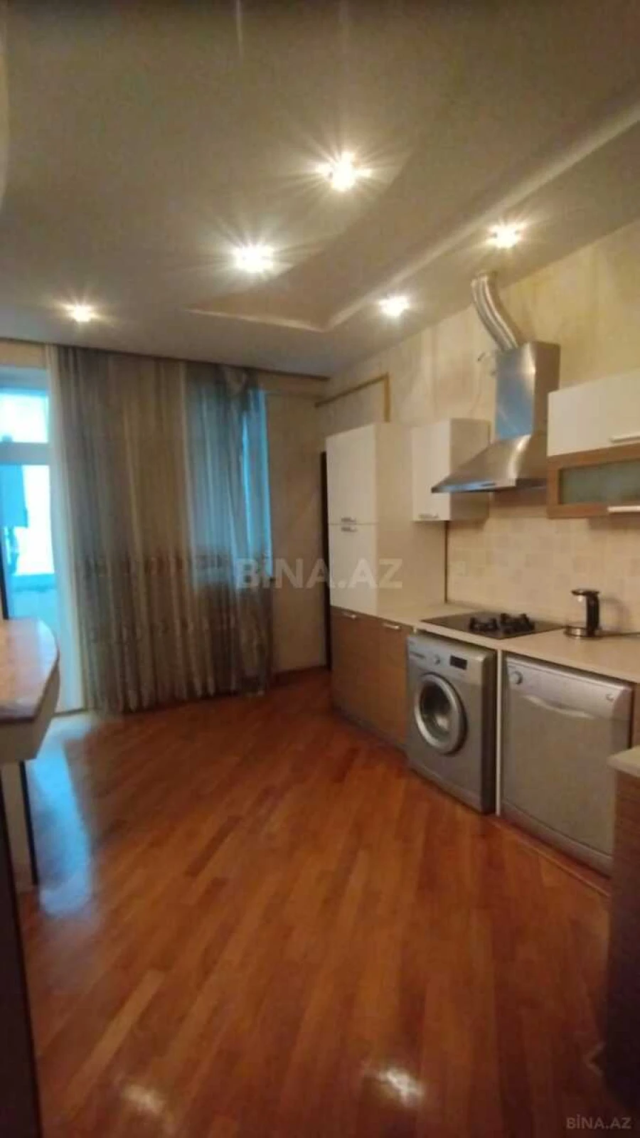 Satılır 3 otaqlı mənzil 87 m²