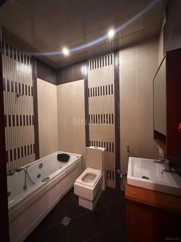Satılır 3 otaqlı mənzil 87 m²