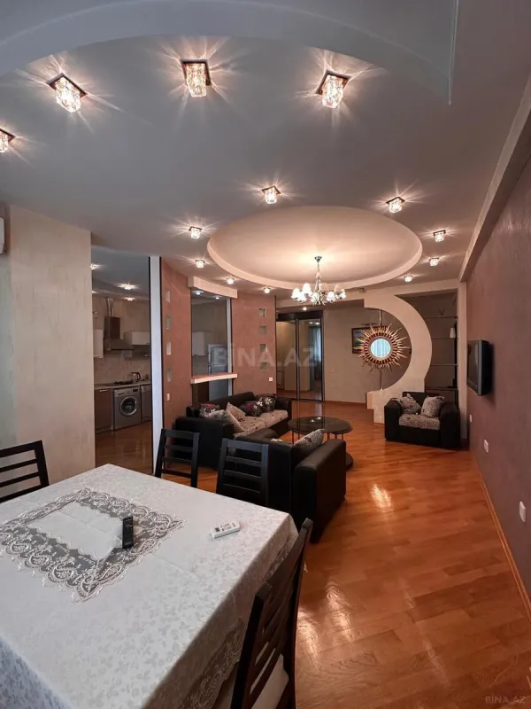 Satılır 3 otaqlı mənzil 87 m²