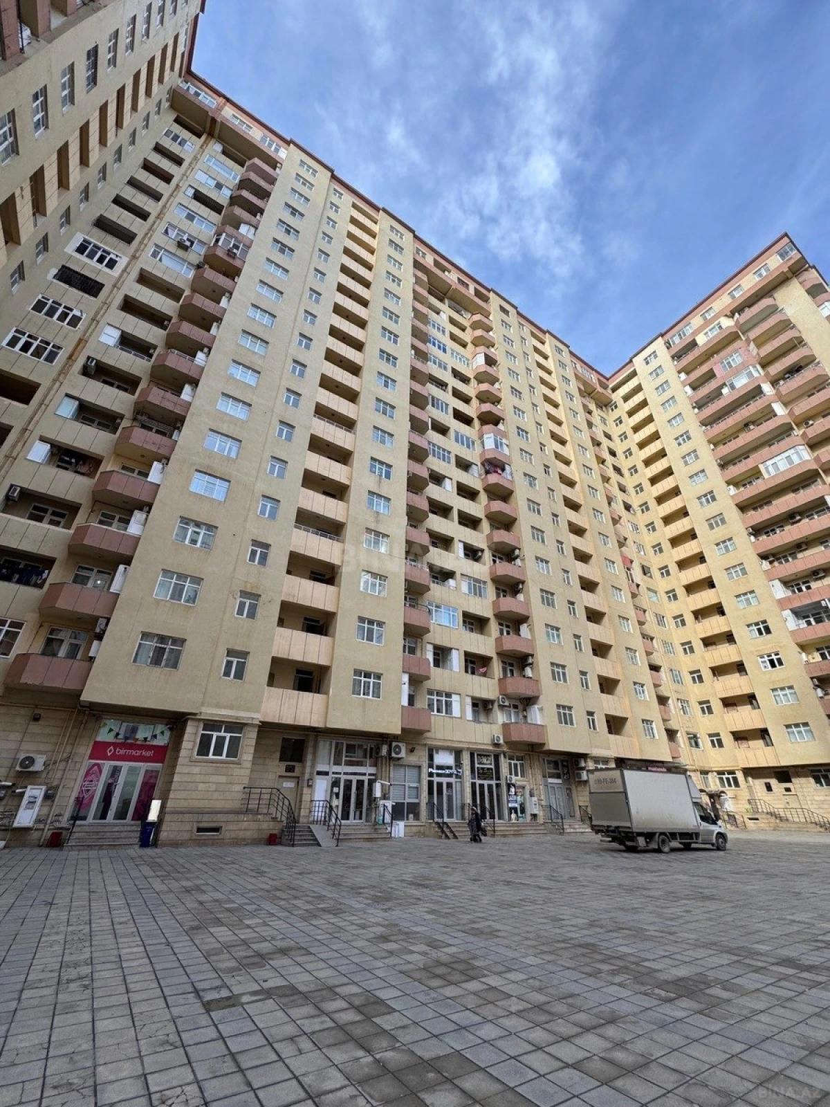Satılır 3 otaqlı mənzil 90 m²