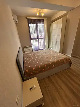 Kirayə verilir 2 otaqlı mənzil 85 m²