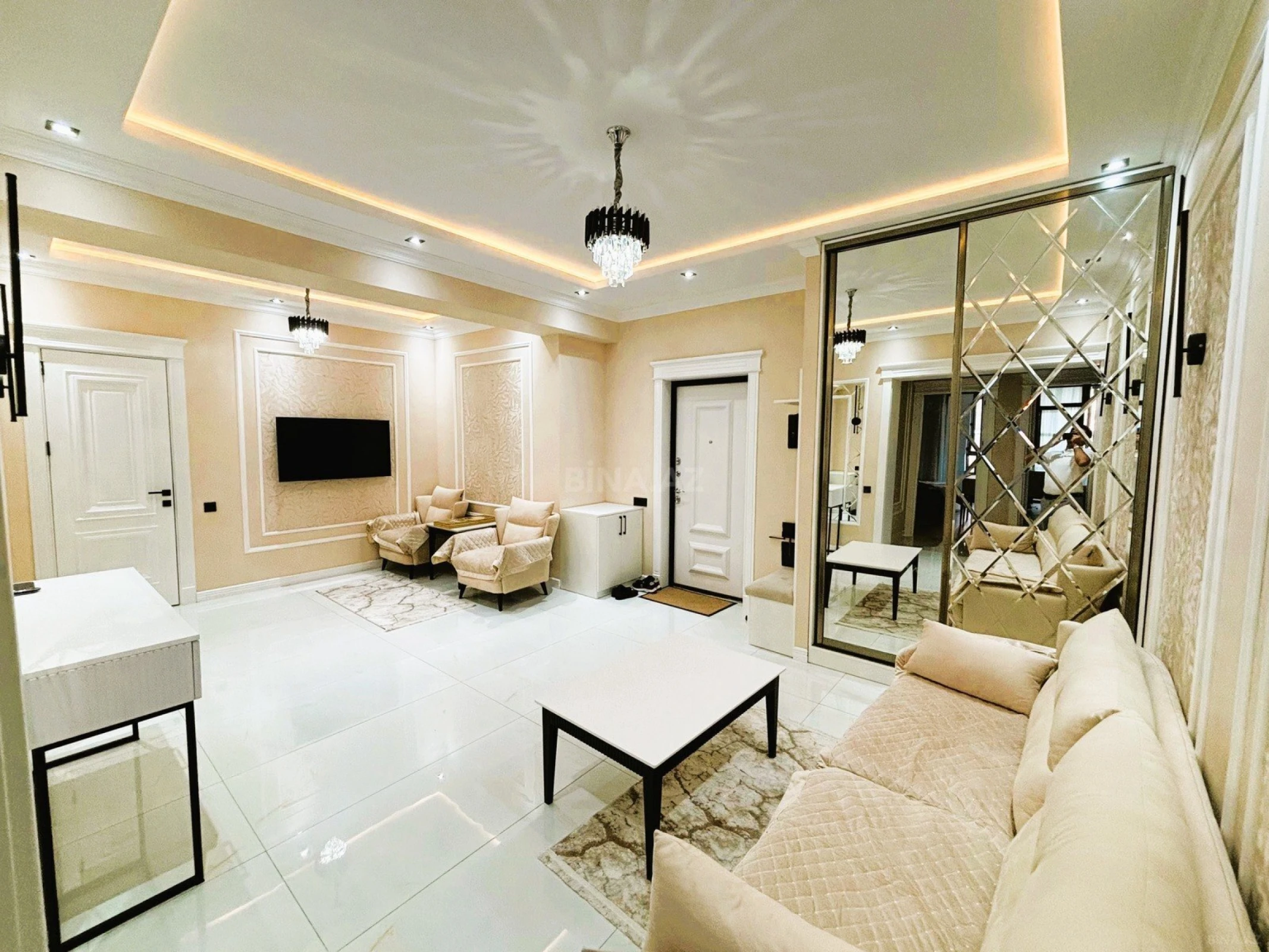 Satılır 4 otaqlı mənzil 167.7 m²