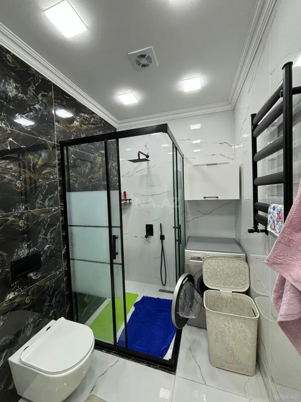 Satılır 4 otaqlı mənzil 167.7 m²