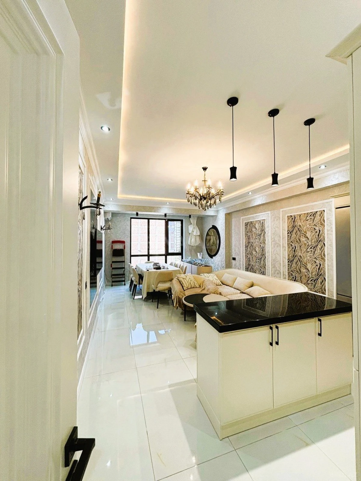 Satılır 4 otaqlı mənzil 167.7 m²
