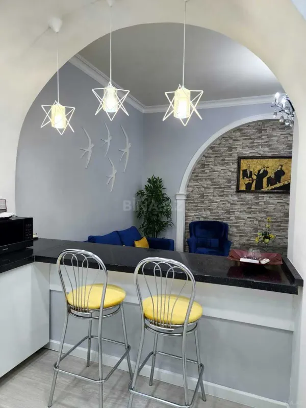 Kirayə verilir 2 otaqlı mənzil 60 m²