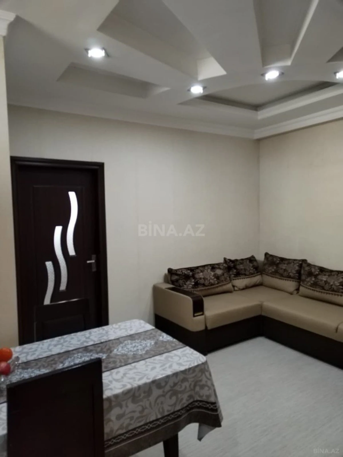 Satılır 3 otaqlı mənzil 108 m²
