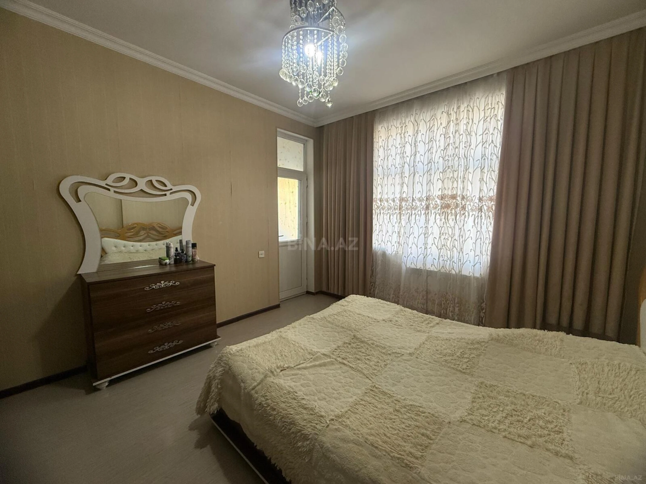 Satılır 3 otaqlı mənzil 108 m²