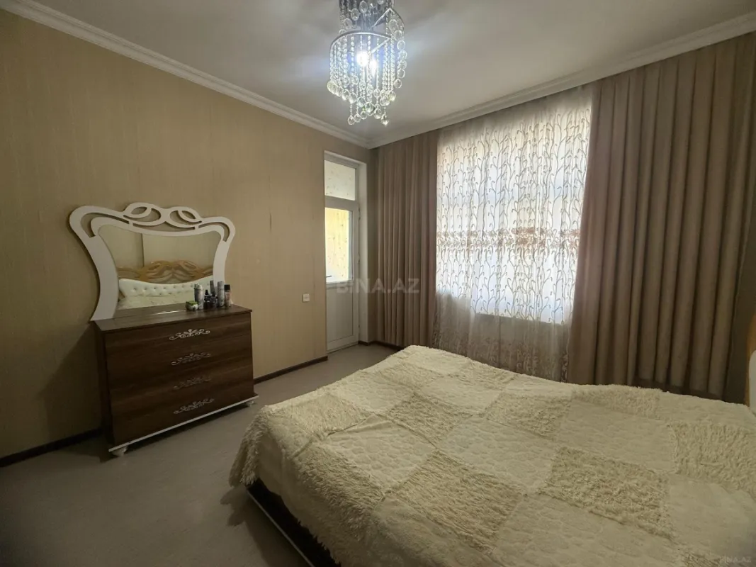 Satılır 3 otaqlı mənzil 108 m²