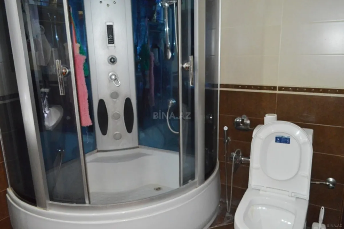 Satılır 4 otaqlı mənzil 156 m²