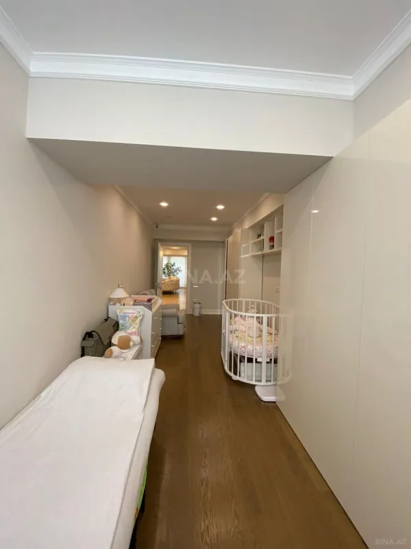 Kirayə verilir 3 otaqlı mənzil 120 m²