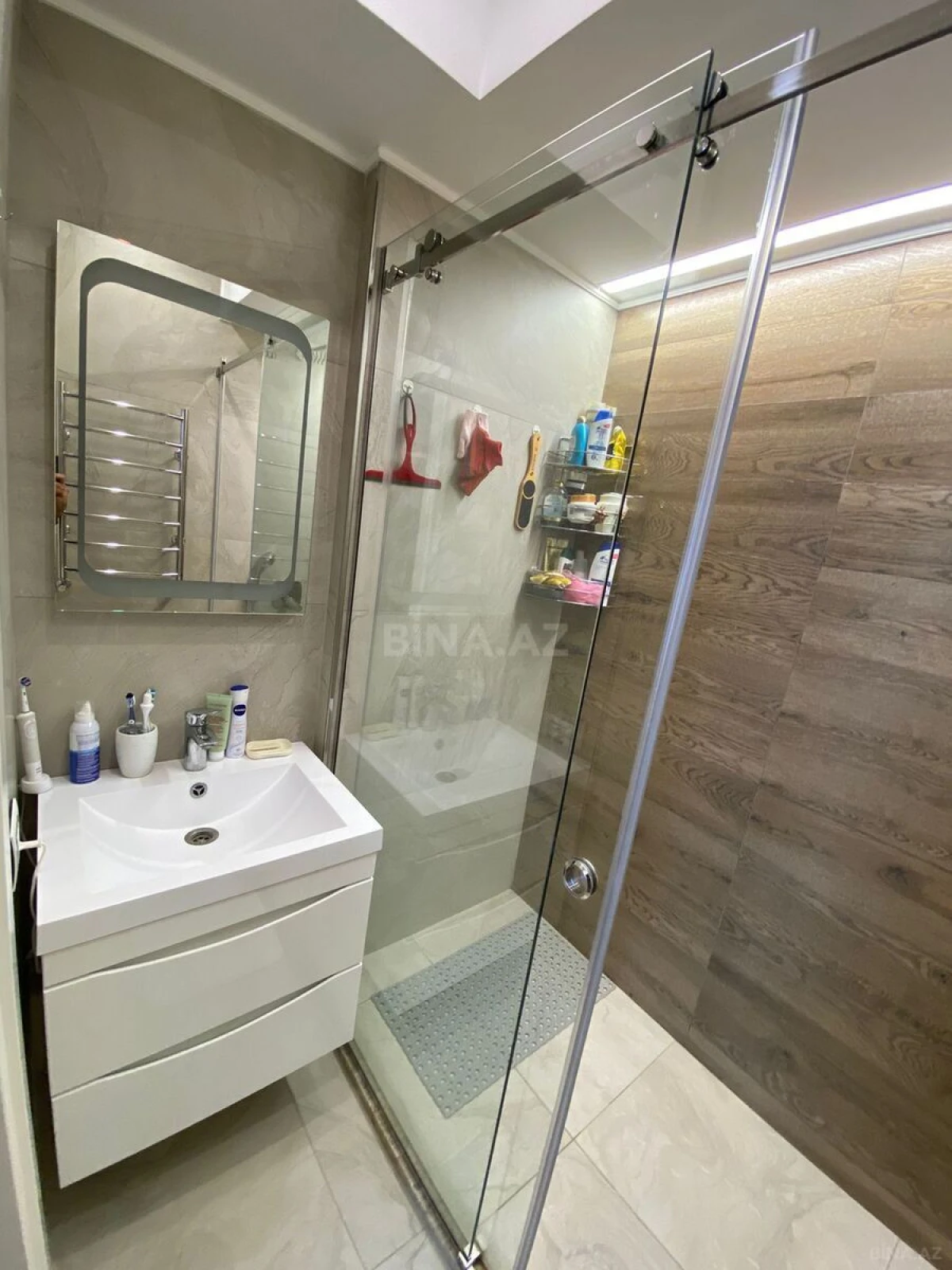 Kirayə verilir 3 otaqlı mənzil 120 m²