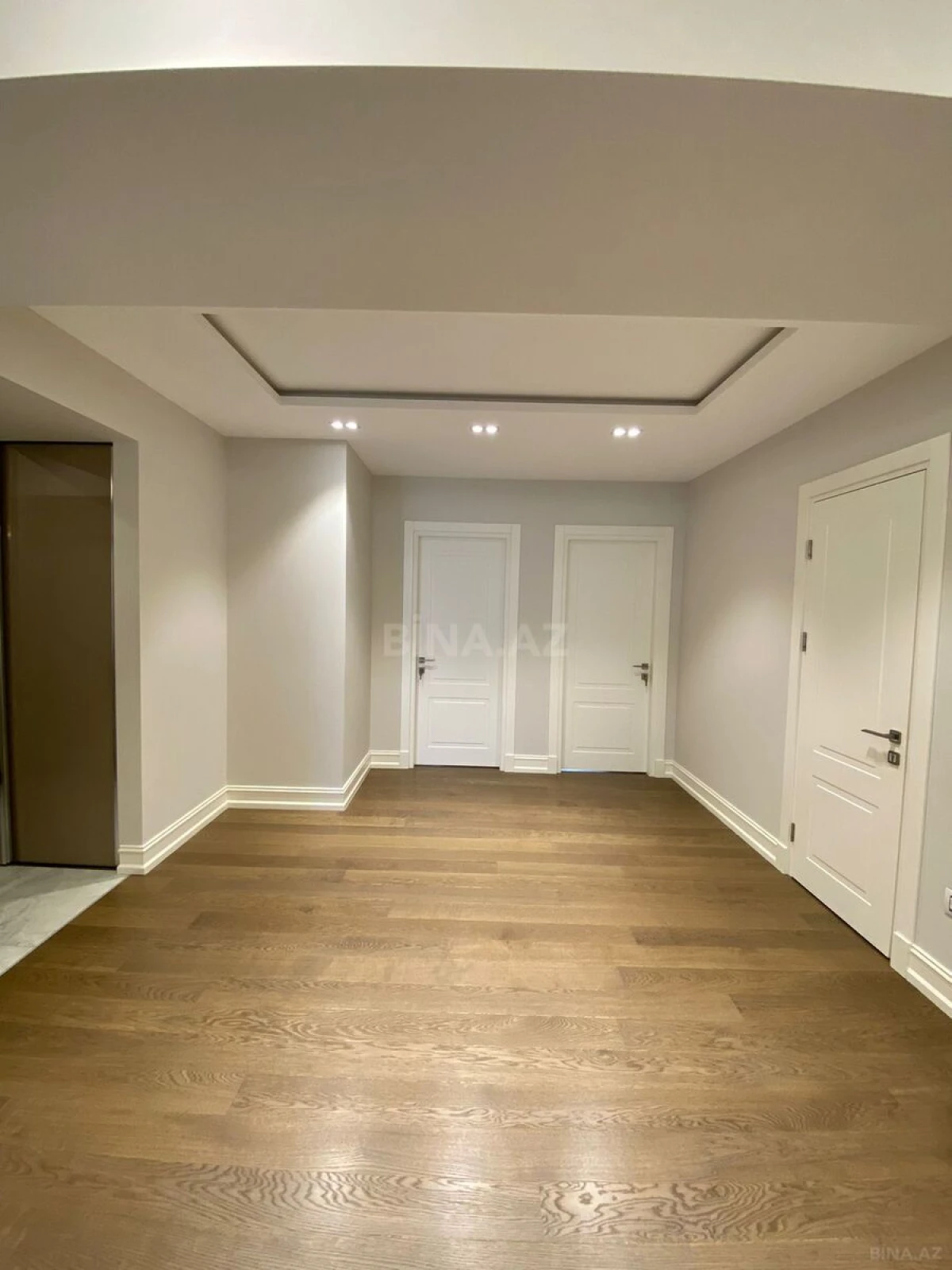 Kirayə verilir 3 otaqlı mənzil 120 m²