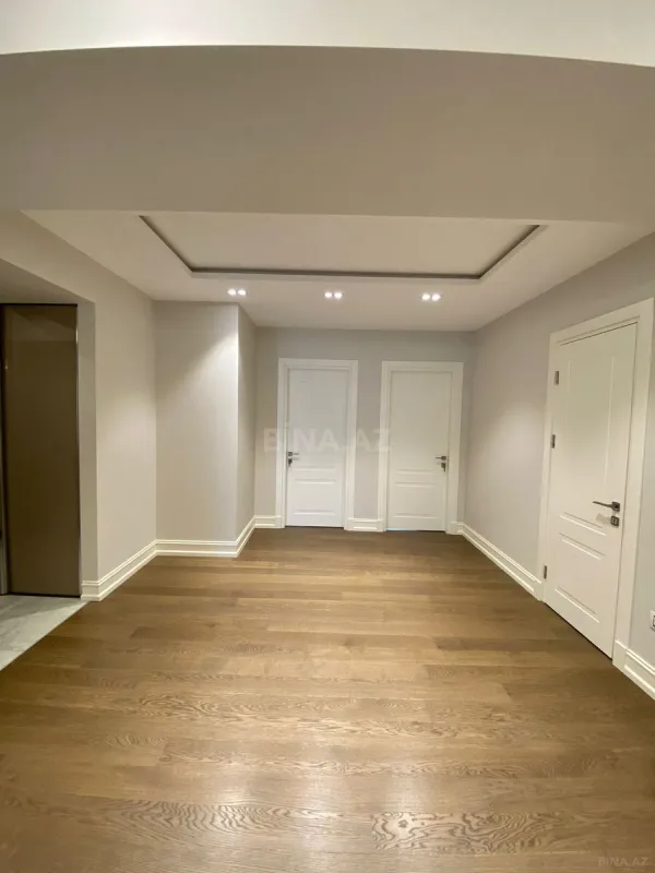 Kirayə verilir 3 otaqlı mənzil 120 m²