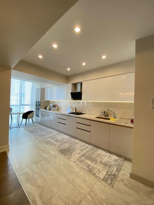 Kirayə verilir 3 otaqlı mənzil 120 m²