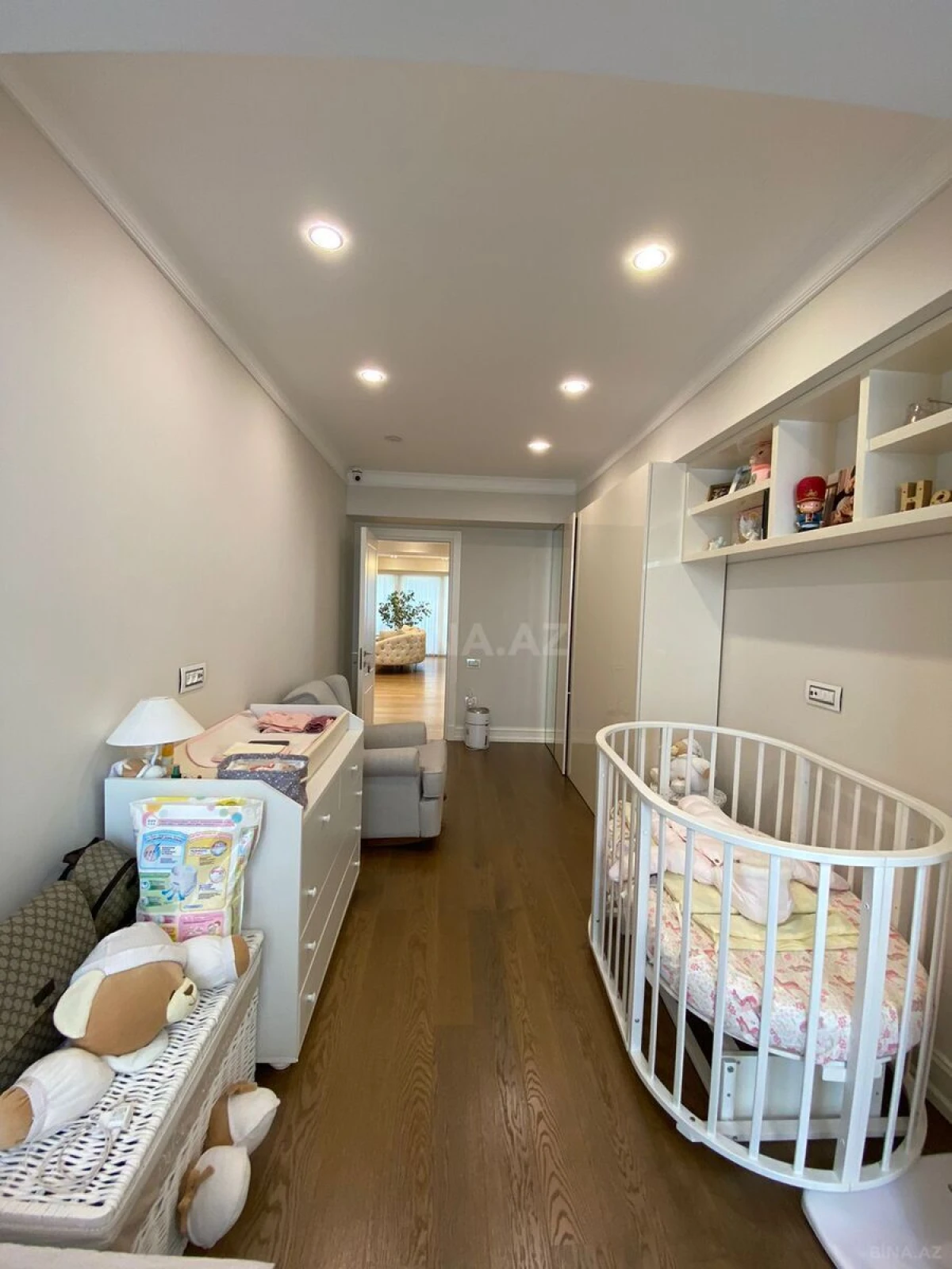 Kirayə verilir 3 otaqlı mənzil 120 m²