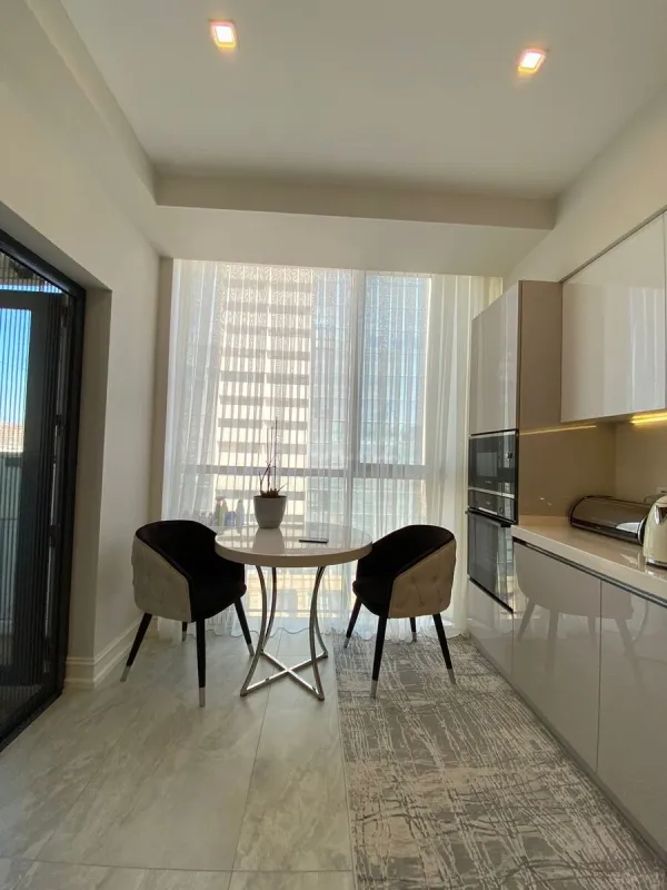 Kirayə verilir 3 otaqlı mənzil 120 m²