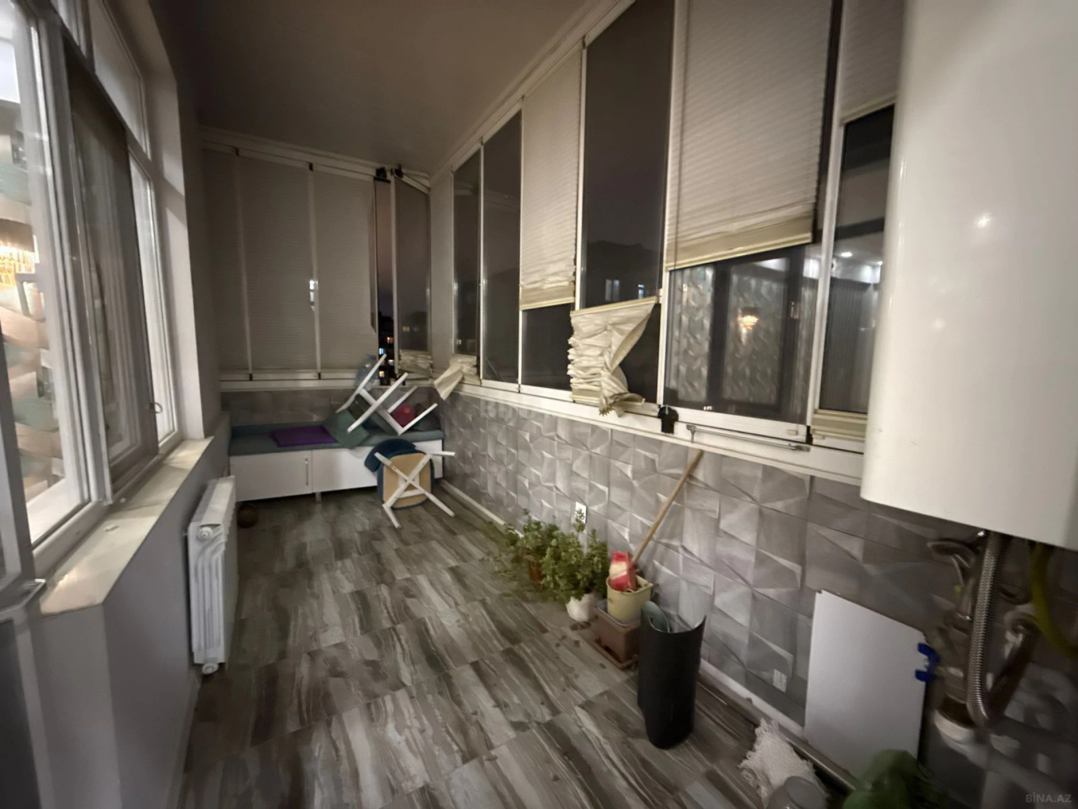 Satılır 3 otaqlı mənzil 120 m²