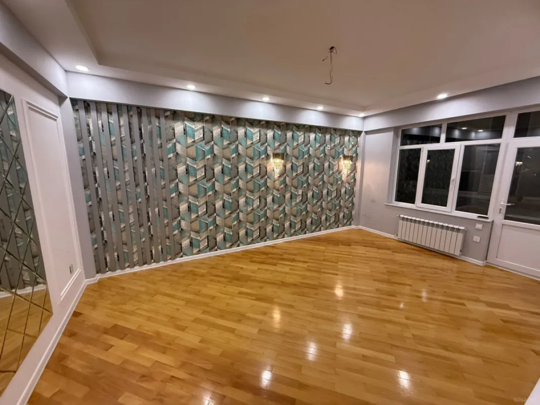 Satılır 3 otaqlı mənzil 120 m²