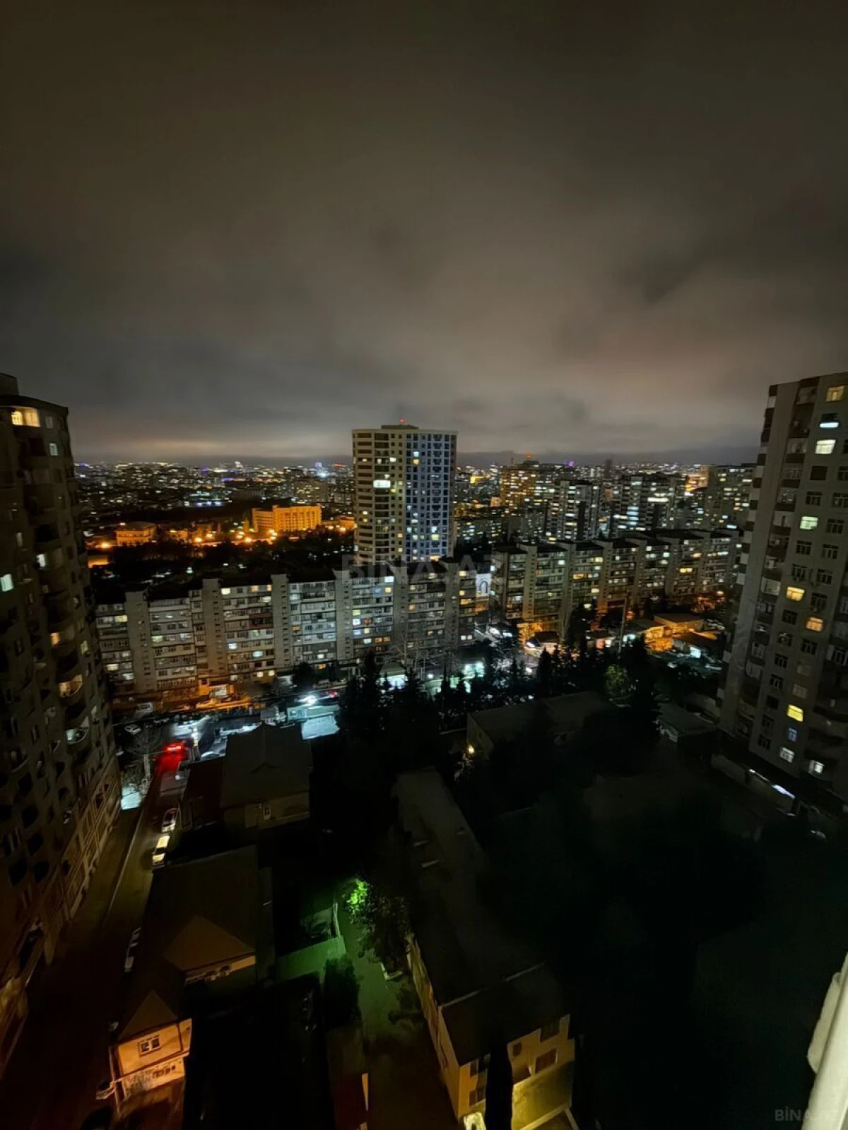 Satılır 3 otaqlı mənzil 120 m²