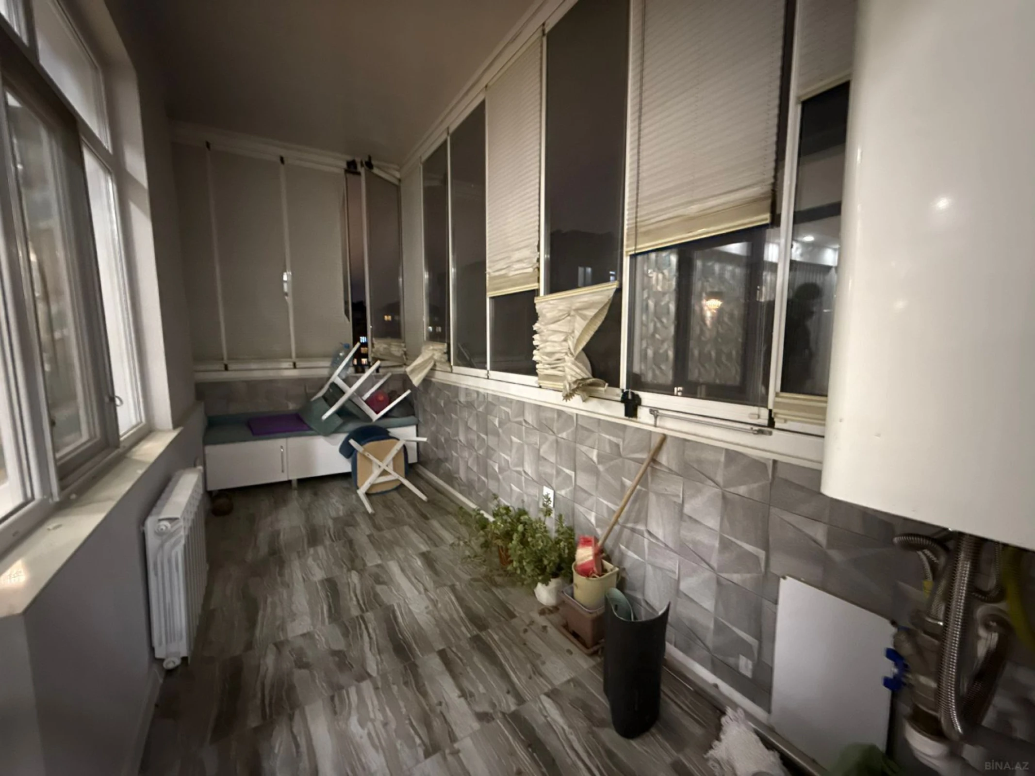 Satılır 3 otaqlı mənzil 120 m²