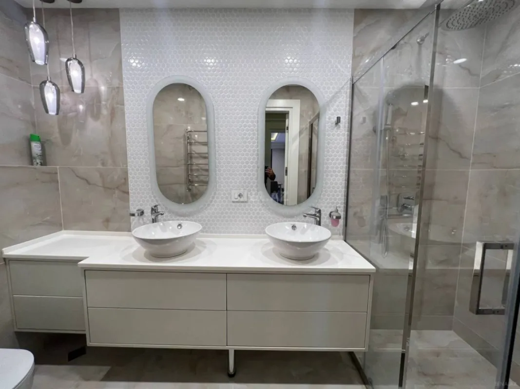 Satılır 4 otaqlı mənzil 260.5 m²