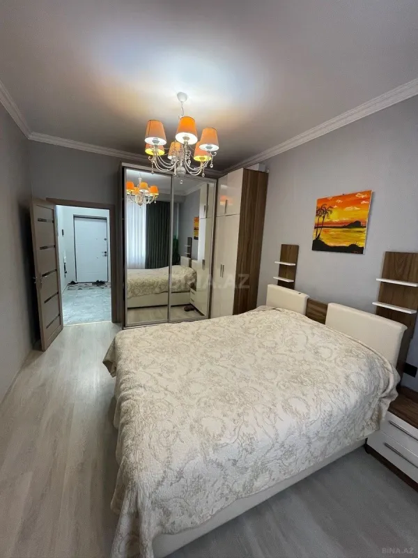 Satılır 2 otaqlı mənzil 78 m²