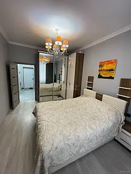 Satılır 2 otaqlı mənzil 78 m²