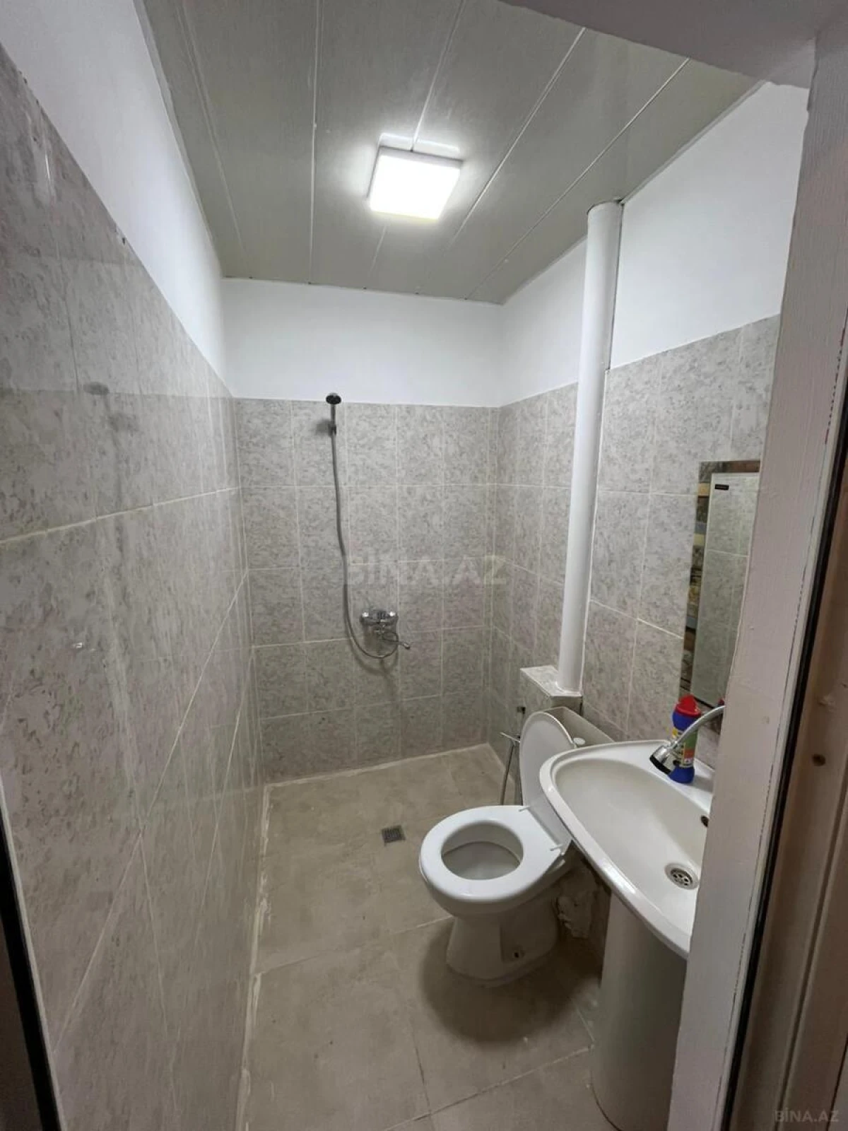 Kirayə verilir 1 otaqlı mənzil 55 m²