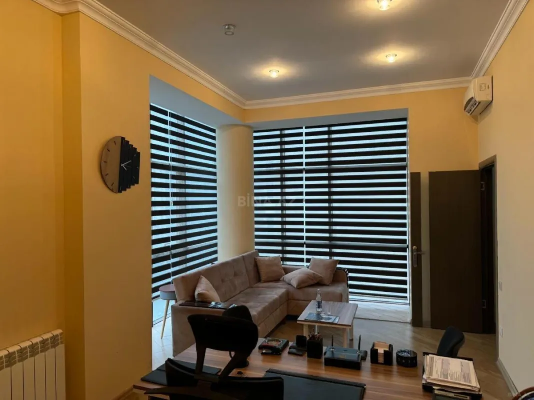 Kirayə verilir 3 otaqlı ofis 165 m²