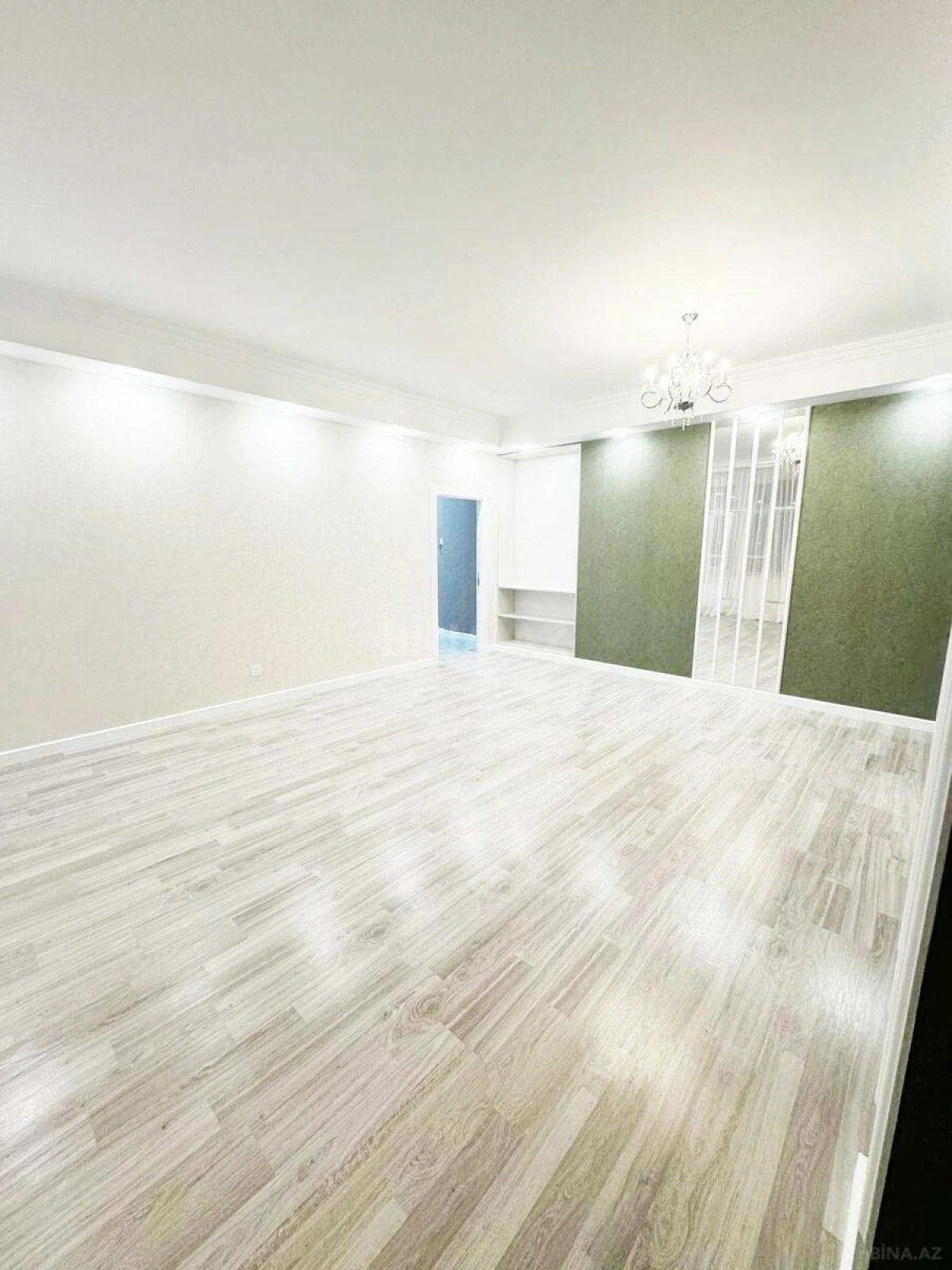 Satılır 3 otaqlı mənzil 111 m²