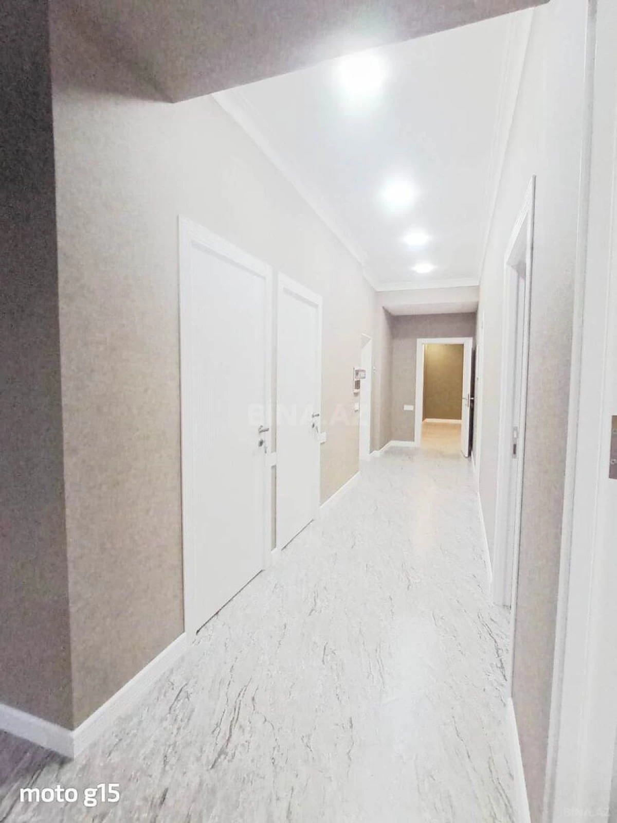 Satılır 3 otaqlı mənzil 111 m²