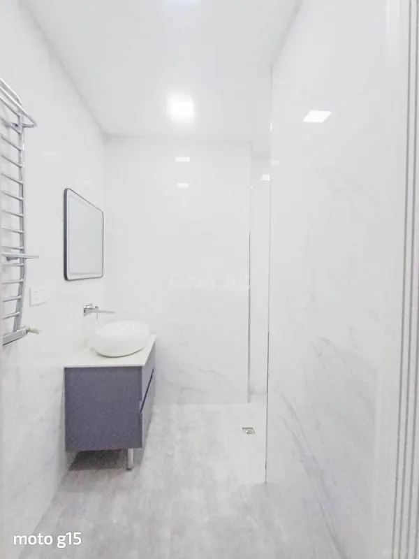 Satılır 3 otaqlı mənzil 111 m²